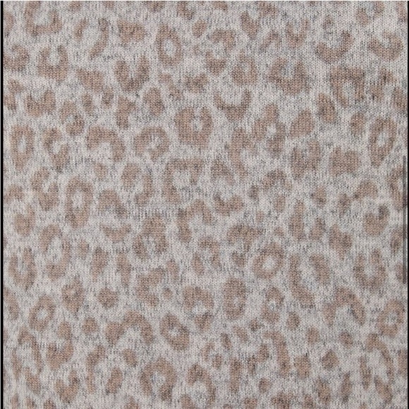 NWT Zara Leopard Print Soft Touch Turtleneck Sweater - Picture 5 of 11